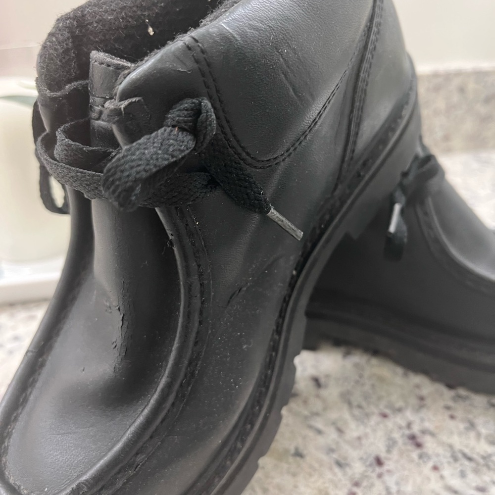 Lugz - Picture 3 of 4